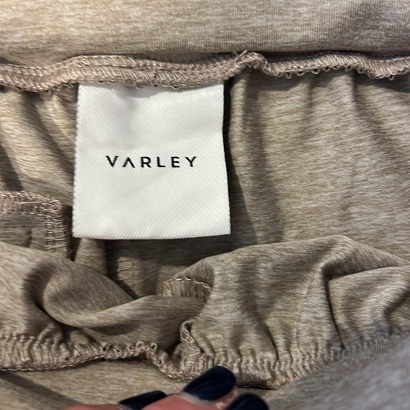 Varley Romney Short, XS, worn once - Picture 2 of 2